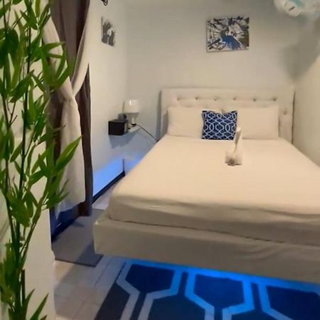 Bed and Breakfast Blue Royalty Портмор Екстер'єр фото